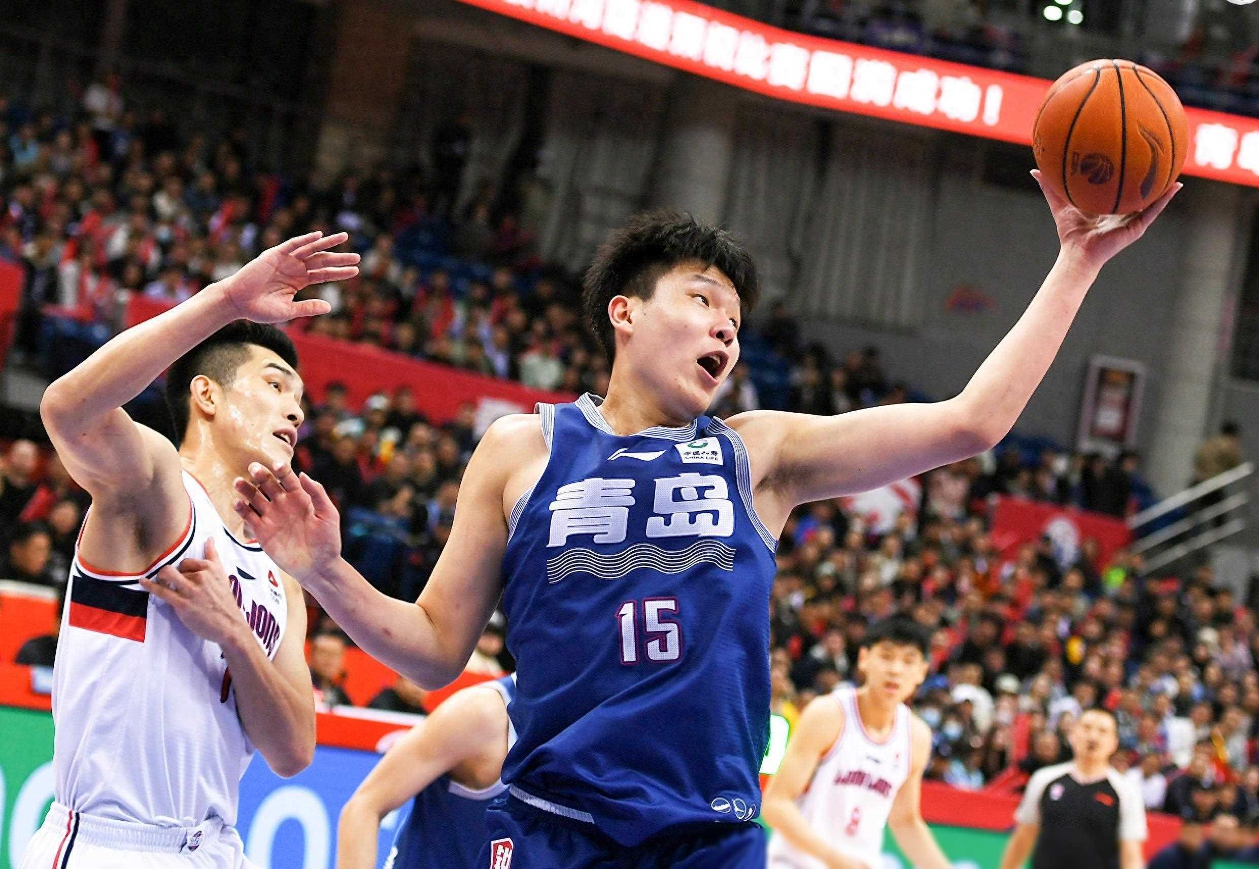 关于NBA夏联-中国男篮负黄蜂杨瀚森12分7失误6犯的信息