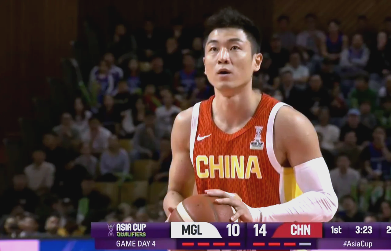 胡金秋16+6胡明轩10分中国男篮险胜波黑的简单介绍