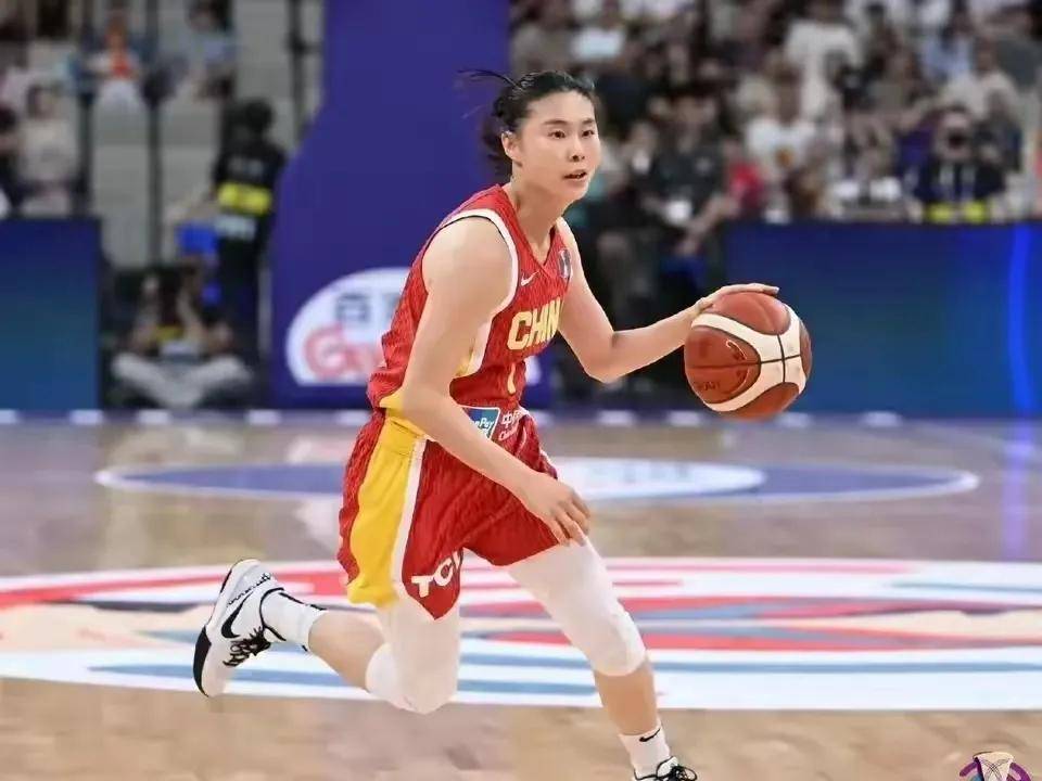 黑龙江女篮实力碾压，稳坐积分榜榜首